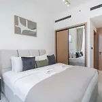 Modern 1Bhk Binghatti Amber Managed By Czechin