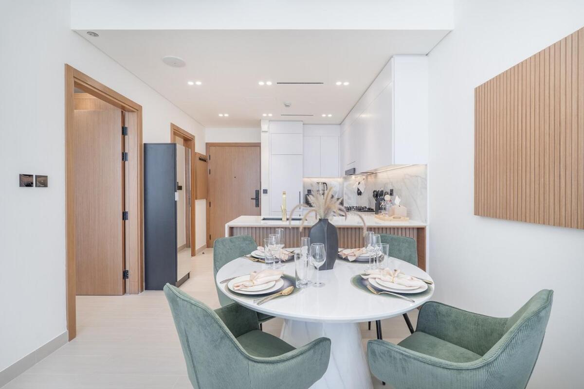 Apartment Modern 1bhk Binghatti Amber Managed By Czechin *