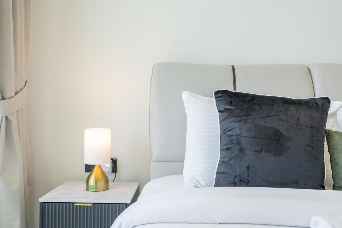 Apartment Modern 1bhk Binghatti Amber Managed By Czechin Dubai